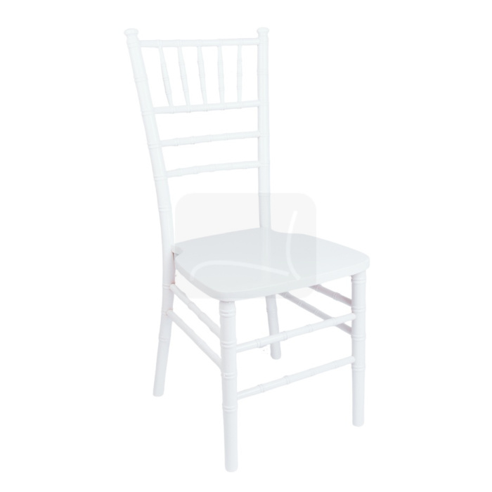 Chiavari Stuhl weißes Buchenholz auf weißem Hintergrund